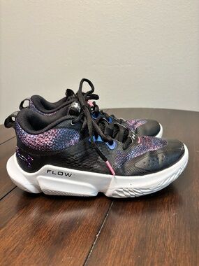 Under Armour Women's Flow Breakthru 7.5